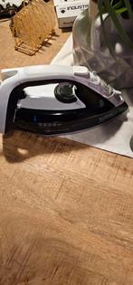 TEFAL STRIJKIJZER ULTRAGLISS ANTI CALC, Ophalen of Verzenden, Zo goed als nieuw