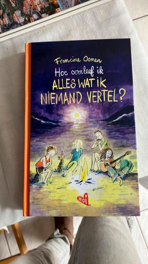 Hoe overleef ik alles wat ik niemand vertel?, Boeken, Literatuur, Zo goed als nieuw, Ophalen of Verzenden