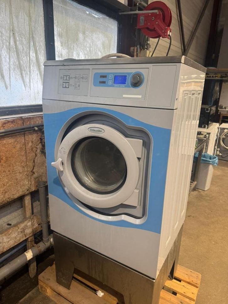 Electroluxe Wasmachine DEFECT zo meenemen, Witgoed en Apparatuur, Wasmachines, Gebruikt, Voorlader, 10 kg of meer, 85 tot 90 cm