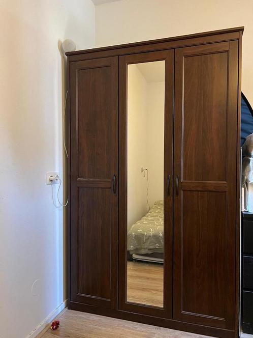 IKEA SONGESAND Wardrobe Dark Brown, Huis en Inrichting, Kasten | Kledingkasten, Zo goed als nieuw, 150 tot 200 cm, 100 tot 150 cm