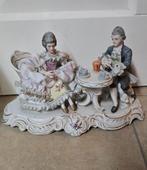 Porseleinen beeldje man en vrouw, Ophalen of Verzenden