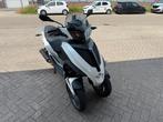 Mooie mp3 300 yourban, Motoren, Scooter, 300 cc, Particulier, 12 t/m 35 kW