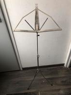 Muziekstandaard / muzieklessenaar K & M., Muziek en Instrumenten, Standaards, Ophalen of Verzenden, Gebruikt