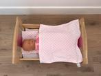 Speelgoedbedje met pop en accessoires, Kinderen en Baby's, Speelgoed | Poppen, Ophalen, Gebruikt, Babypop