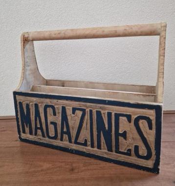 Vintage Houten Tijdschriftenhouder beschikbaar voor biedingen