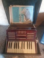 vintage accordeon, Muziek en Instrumenten, Accordeons, Toetsaccordeon, Zo goed als nieuw, Met riemen, Ophalen