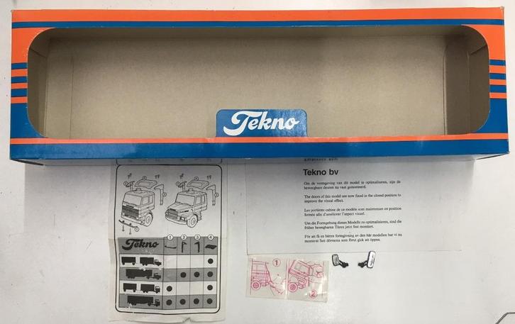 Doos. Tekno 1:50 36x11x7 cm + set spiegels. Volvo. Scania ., Hobby en Vrije tijd, Modelauto's | 1:50, Zo goed als nieuw, Bus of Vrachtwagen