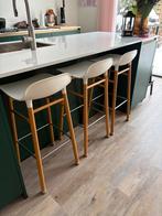 3x Normann Copenhagen Form barkruk, Huis en Inrichting, Barkrukken, Met voetsteun, 60 tot 90 cm, Zo goed als nieuw, 3 krukken