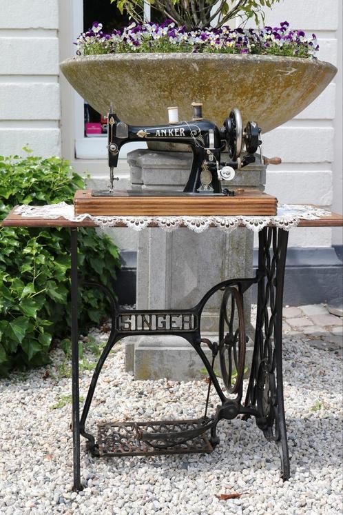 Singer naaitafeltje (zonder naaimachine), Antiek en Kunst, Antiek | Naaimachines, Ophalen