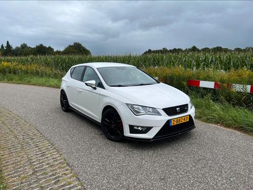 Seat Leon FR 1.4 TSI | Stage 2 | Maxton | Subwoofer | 2014, Auto's, Seat, Particulier, Leon, Benzine, Hatchback, Handgeschakeld