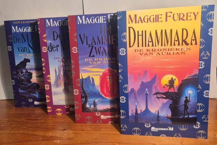 Maggie Furey 4x Kronieken van Aurian zgan, Boeken, Fantasy, Zo goed als nieuw, Ophalen of Verzenden