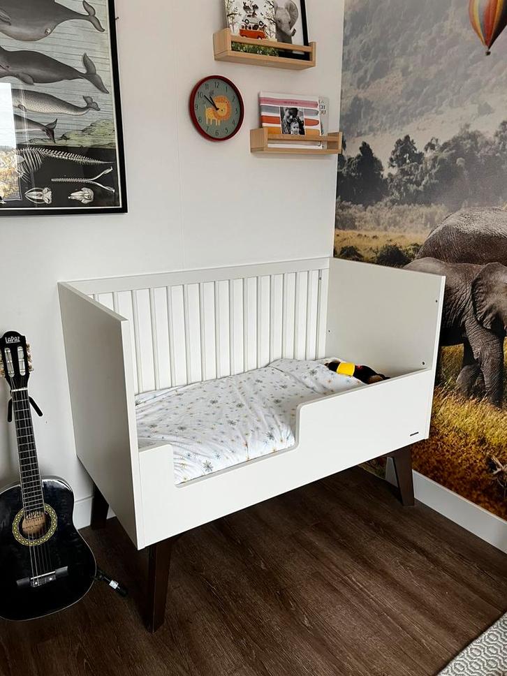 Kidsmill sixties ledikant  /peuterbed 70x140, Kinderen en Baby's, Kinderkamer | Bedden, Gebruikt, 140 tot 160 cm, 70 tot 85 cm
