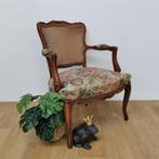 Brocante vintage Franse Louis XV stoeltje, fauteuil 904, Huis en Inrichting, Fauteuils, Valkenswaard, Gebruikt, Riet of Rotan