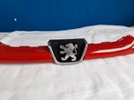 Originele Rode Peugeot 206 Grill (2006), Auto-onderdelen, Carrosserie en Plaatwerk, Ophalen, Gebruikt, Voor, Bumper