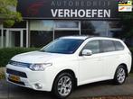 Mitsubishi Outlander 2.0 PHEV Instyle - PANORAMADAK - XENON, Zwart, 4 cilinders, USB, Wit