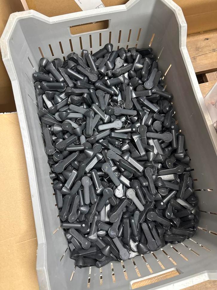 Grote partij alarmlabels, Kleding | Dames, Kledinghangers, Ophalen