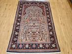 Vintage handgeknoopt oosters tapijt isfahan 180x121, Huis en Inrichting, Stoffering | Tapijten en Kleden, Info@SlatsAntiek.nl