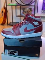 Nike Air Jordan 1 Mid "Cherrywood Red" Maat 44, Overige kleuren, Nike, Nieuw, Ophalen of Verzenden