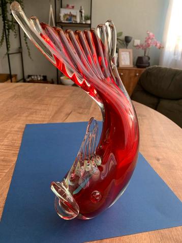 Decoratieve glazen vis sculptuur beschikbaar voor biedingen