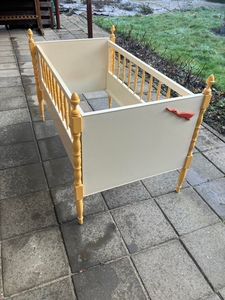 Vintage Houten ledikant met commode jaren 70, Ophalen, Gebruikt, Wieg