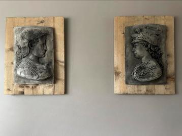 Ornament beton op hout beschikbaar voor biedingen