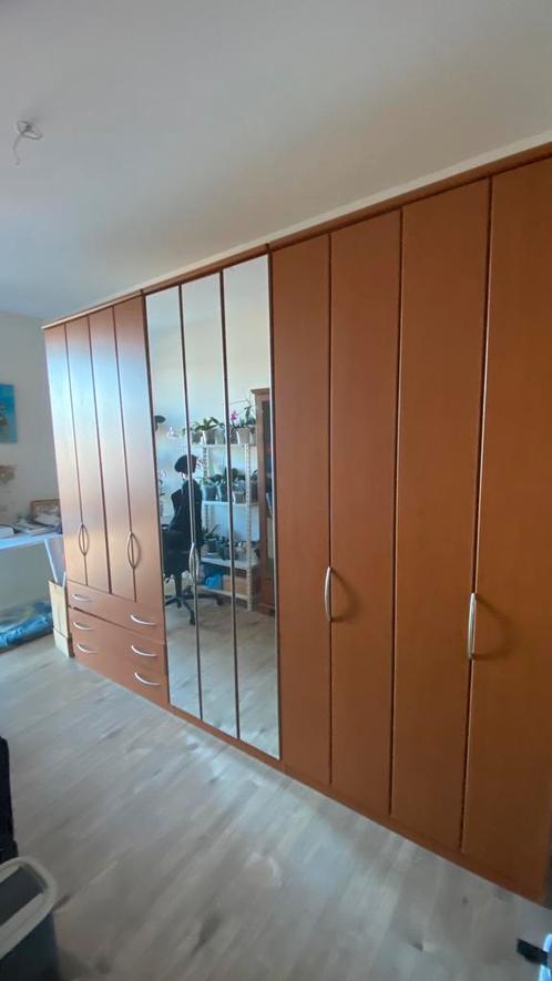 grote kledingkast, Huis en Inrichting, Kasten | Kledingkasten, Gebruikt, 200 cm of meer, 200 cm of meer, 50 tot 75 cm, Met lade(s)