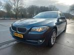 BMW 5-Serie 2.0 D 520 120KW Touring AUT 2011 Grijs, Auto's, BMW, Te koop, 2000 cc, Zilver of Grijs, Geïmporteerd