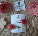 2 klikklak haarclips 3.8 cm met vilten rood roosje, Ophalen of Verzenden, Nieuw