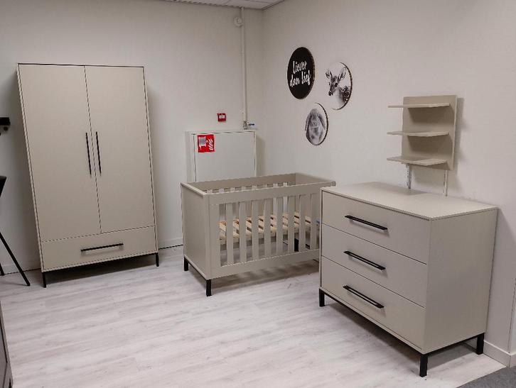 Kinderkamer venus, Kinderen en Baby's, Overige Kinderen en Baby's, Zo goed als nieuw, Ophalen