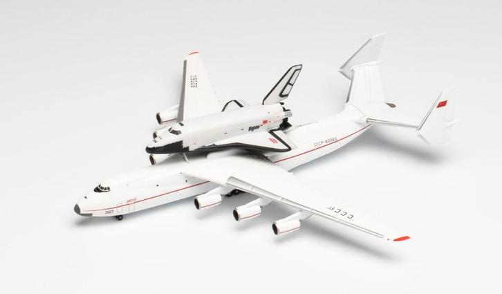 Antonov An-225 Mriya met Buran Orbiter Shuttle Herpa 562812, Verzamelen, Luchtvaart en Vliegtuigspotten, Nieuw, Schaalmodel, Verzenden