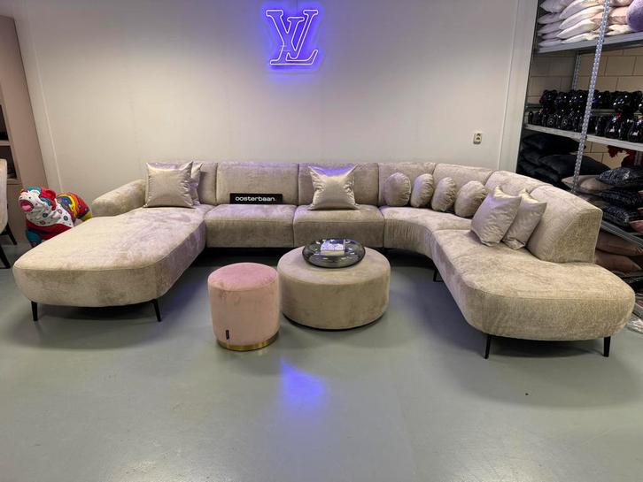 Luxe Velvet Teddy Ubank Jordy 210x380x240cm Beige Sand NIEUW, Huis en Inrichting, Banken | Complete zithoeken, Nieuw, Stof, Ophalen of Verzenden