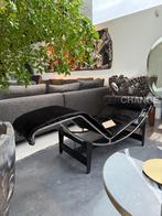 Cassina 4 Hairy Skin of Leder OUTLET -40% -50% LC4 LC2 NIEUW, Waterstad 23, High-end Furniture, Nieuw, 75 tot 100 cm