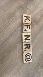 Houten bordjes met letters (F, R, K, N, @), Huis en Inrichting, Ophalen, Zo goed als nieuw