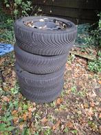 winterbanden michelin 215/55/16 op velg, Auto-onderdelen, Banden en Velgen, Ophalen, 16 inch, Banden en Velgen, Winterbanden