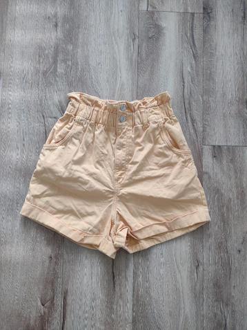 Prachtige hoge oranje korte broek H&M, high waist short, 36. beschikbaar voor biedingen