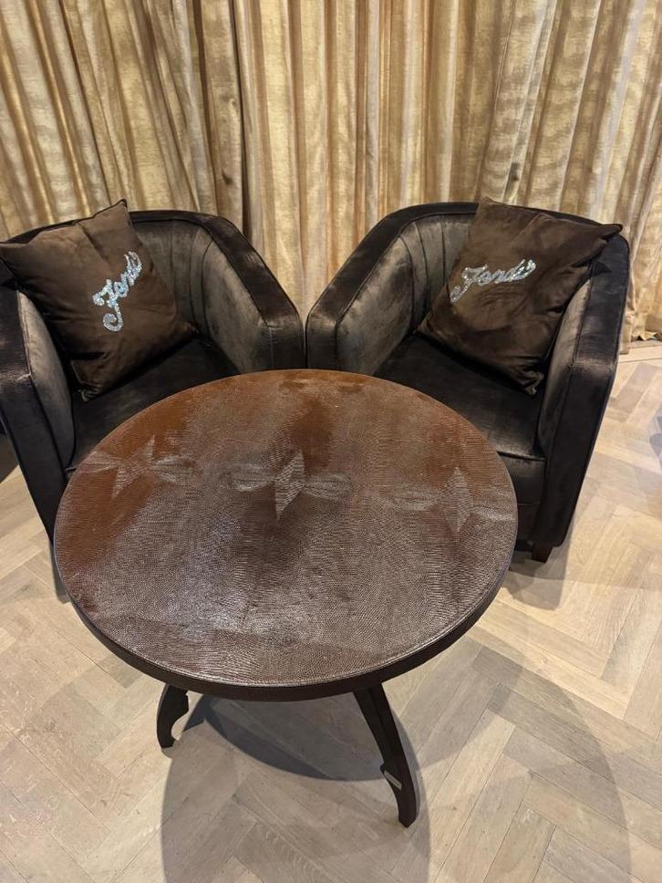 FENDI CASA COFFEE/COCKTAIL TABLE, Huis en Inrichting, Tafels | Sidetables, Gebruikt, 50 tot 75 cm, 50 tot 100 cm, Rond, Overige materialen