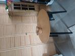 Ronde tafel, hout en zwart 105 doorsnee, Ophalen of Verzenden, Gebruikt