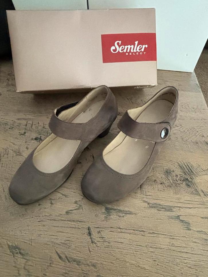 Semler Ballerina's/pumps/klittenbandsluiting/hakje maat 38, Kleding | Dames, Schoenen, Zo goed als nieuw, Ballerina's, Bruin, Ophalen of Verzenden
