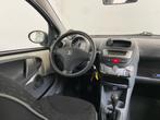 Peugeot 107 1.0-12V Millesim 200 (bj 2011), Auto's, Peugeot, Voorwielaandrijving, Euro 5, Gebruikt, 4 stoelen