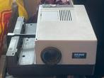 Revue 2100 Diaprojector - Klassieker voor dia liefhebbers, Ophalen of Verzenden, Gebruikt