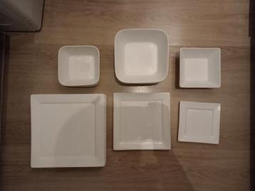Servies  beschikbaar voor biedingen