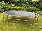 Ovale trampoline, Ophalen, Gebruikt