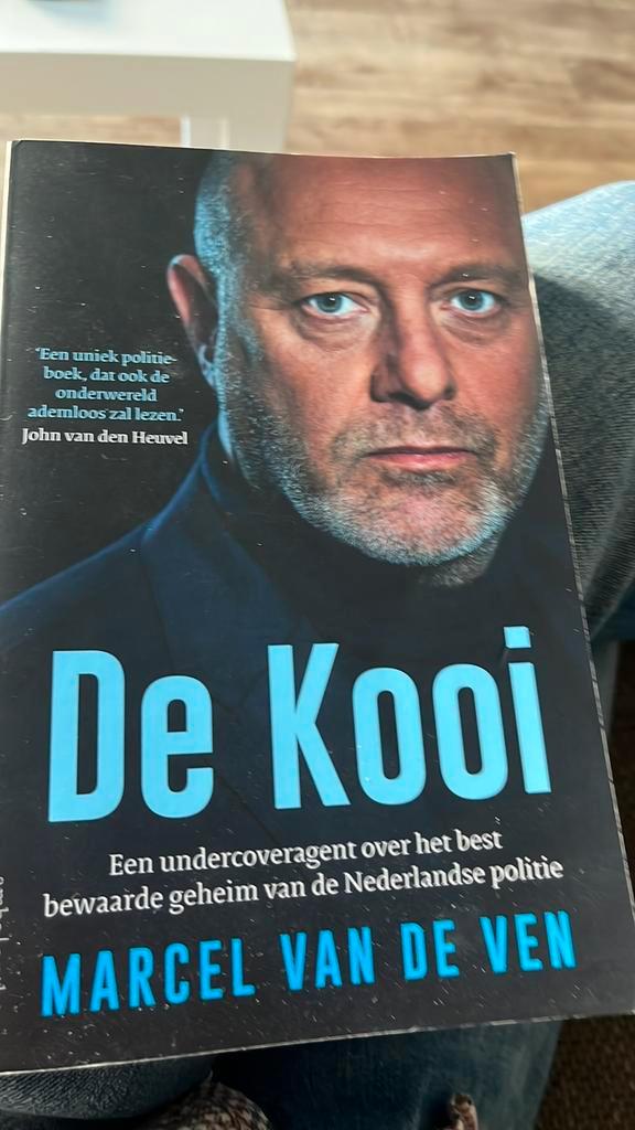 Marcel van de Ven - De Kooi, Boeken, Thrillers, Zo goed als nieuw, Ophalen of Verzenden