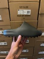 Yeezy slide Dark Onyx 25 26 27 40 1/2 43 46 50, -, Zwart, -, Nieuw