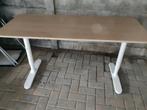 IKEA Tafel 140x60 - In hoogte verstelbaar, Huis en Inrichting, Bureaus, Ophalen