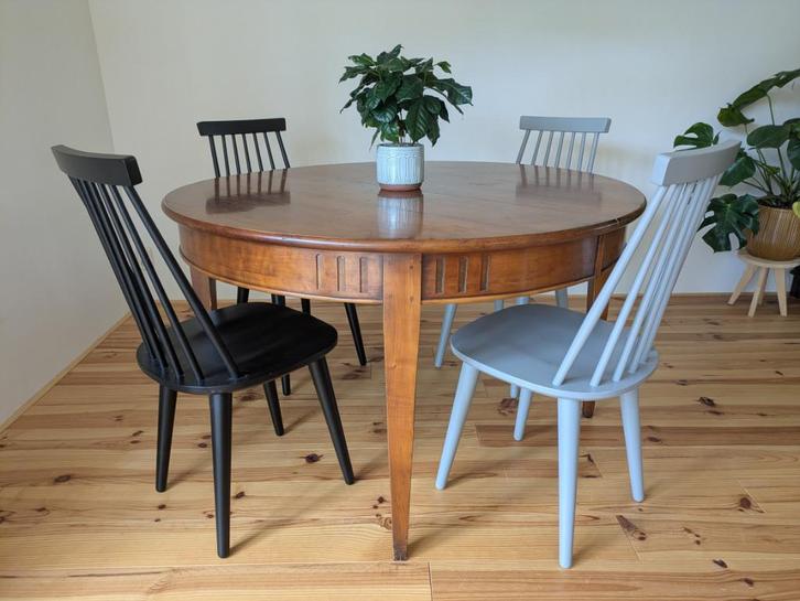 4 houten spijlenstoelen Rowico Home Lotta, Huis en Inrichting, Stoelen, Zo goed als nieuw, Vier, Hout, Zwart, Ophalen