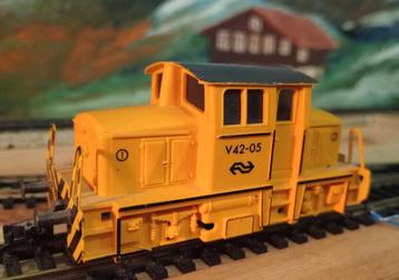 Fleischmann NS rangeerloc V42 in nieuwstaat, mooi! beschikbaar voor biedingen