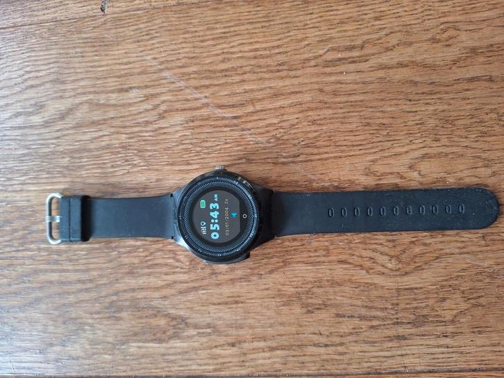 One2track smartwatch kinderen, Sieraden, Tassen en Uiterlijk, Smartwatches, Gebruikt, Android, Zwart, GPS, Ophalen of Verzenden