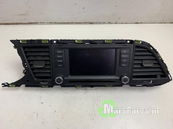 Navigatie Display van een Seat Leon, Auto-onderdelen, Elektronica en Kabels, Seat, Gebruikt, 3 maanden garantie, Ophalen of Verzenden