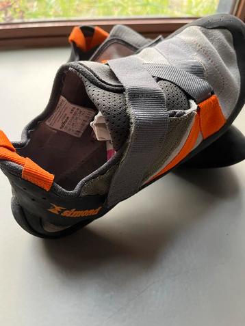 Klimschoen / Boulderschoen Simond maat 46 beschikbaar voor biedingen